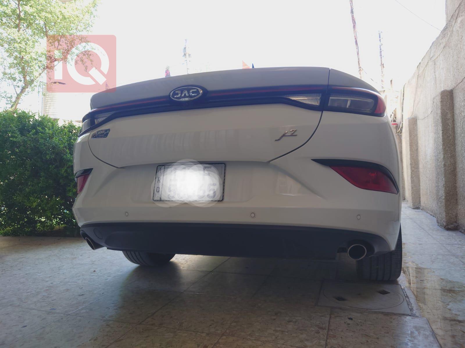 جاك J7